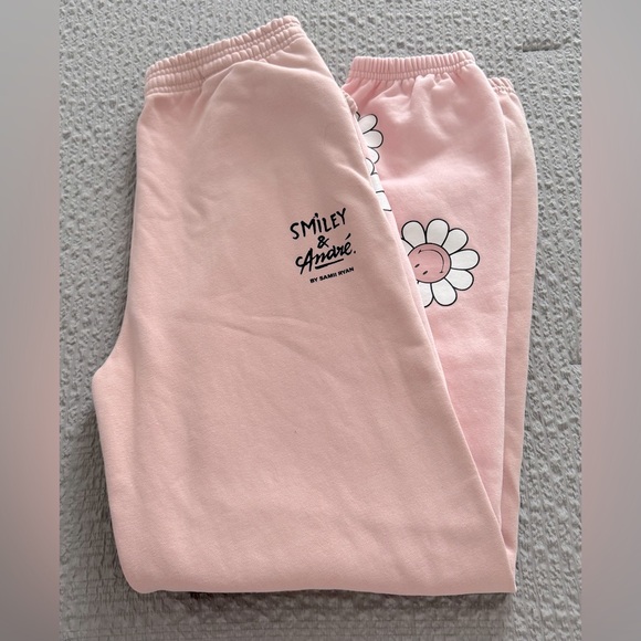 Samii Ryan Smiley by André Time To Smile Pink Color-block Cozy Jogger Size L - Picture 6 of 14